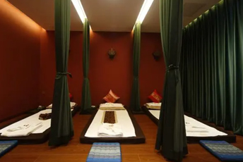 郑州泰式按摩的被动瑜伽：当身体被折叠成诗